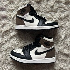 Retro Jordan 1 “Mochas”